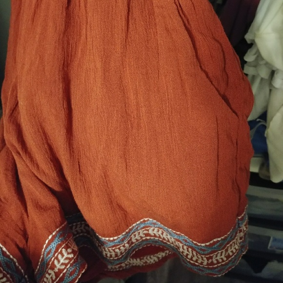 Lulu's Tidewater Rust Red Embroidered Romper - Picture 3 of 4